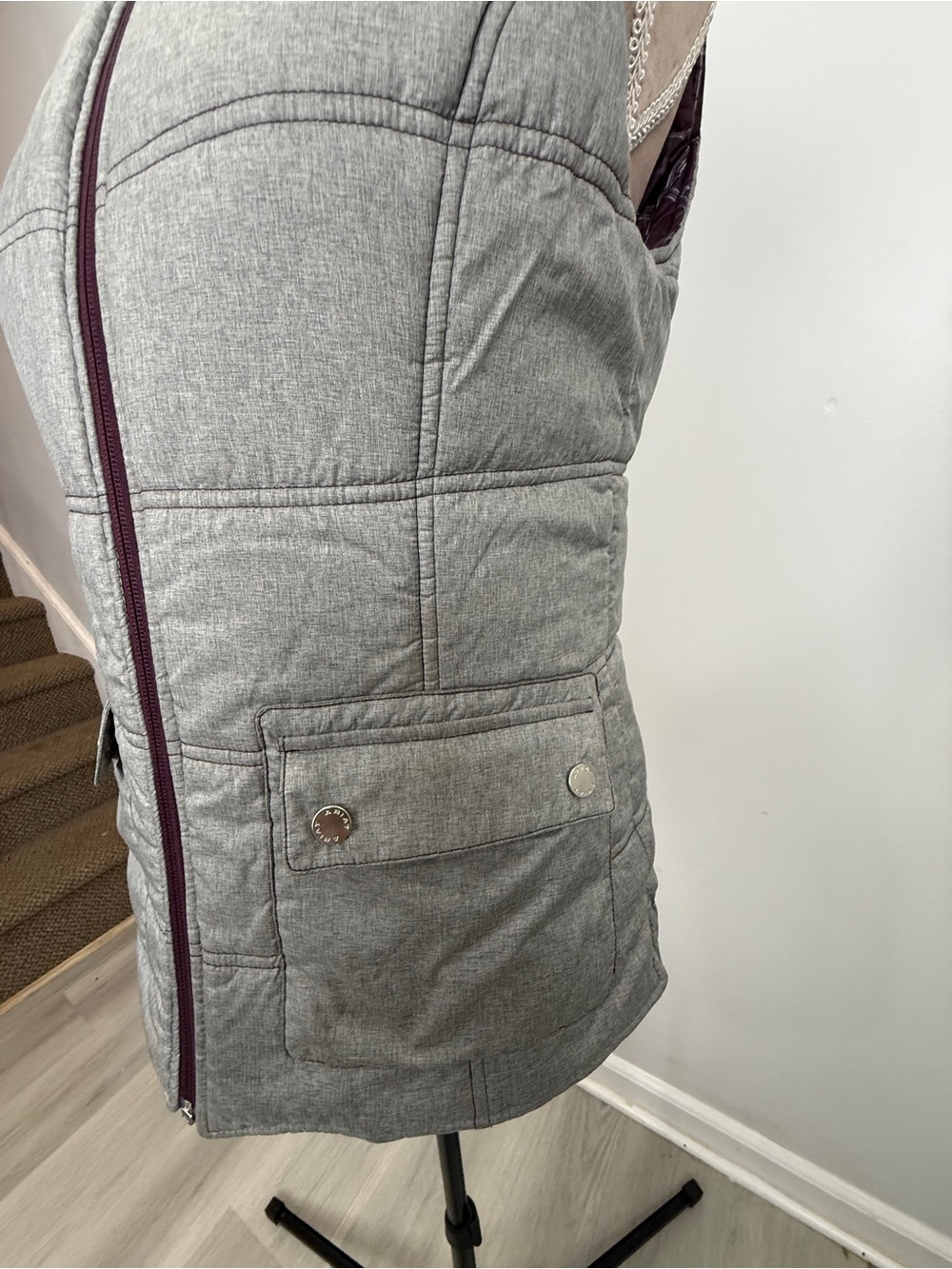 Ariat Plaid Quilted Puffer Vest - Burgundy with Gray - Picture 13 of 16